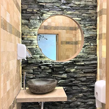 камъните 酒店