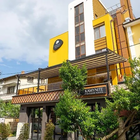 камъните Hotell 3*