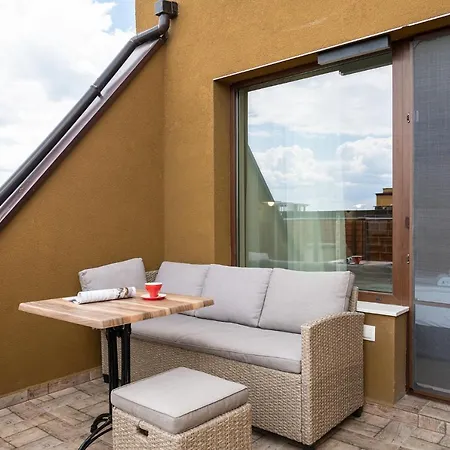 камъните 酒店 3*