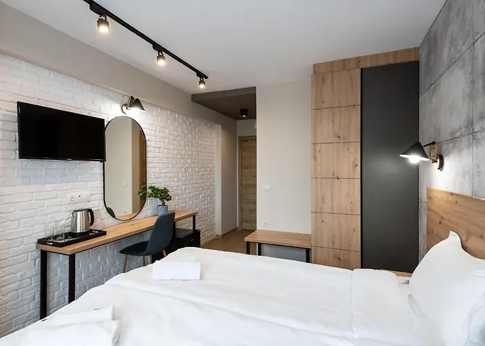 Otel камъните 3*