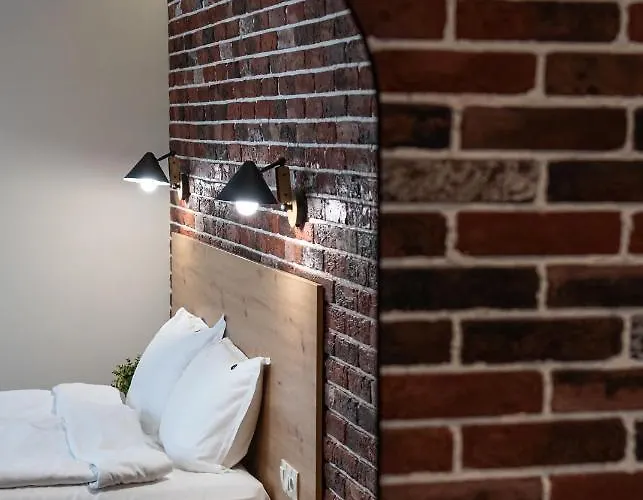 камъните Otel 3*