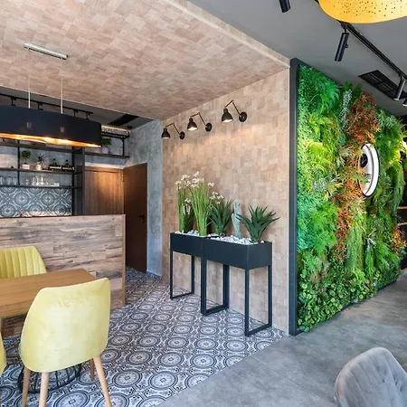 камъните Otel 3*