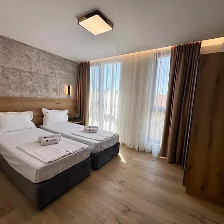 فندق камъните 3*